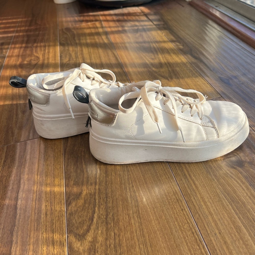 White platform sneakers